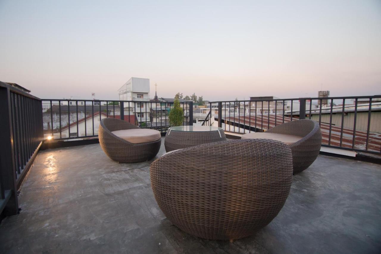 Suree House Hostel Чианг Рай Екстериор снимка