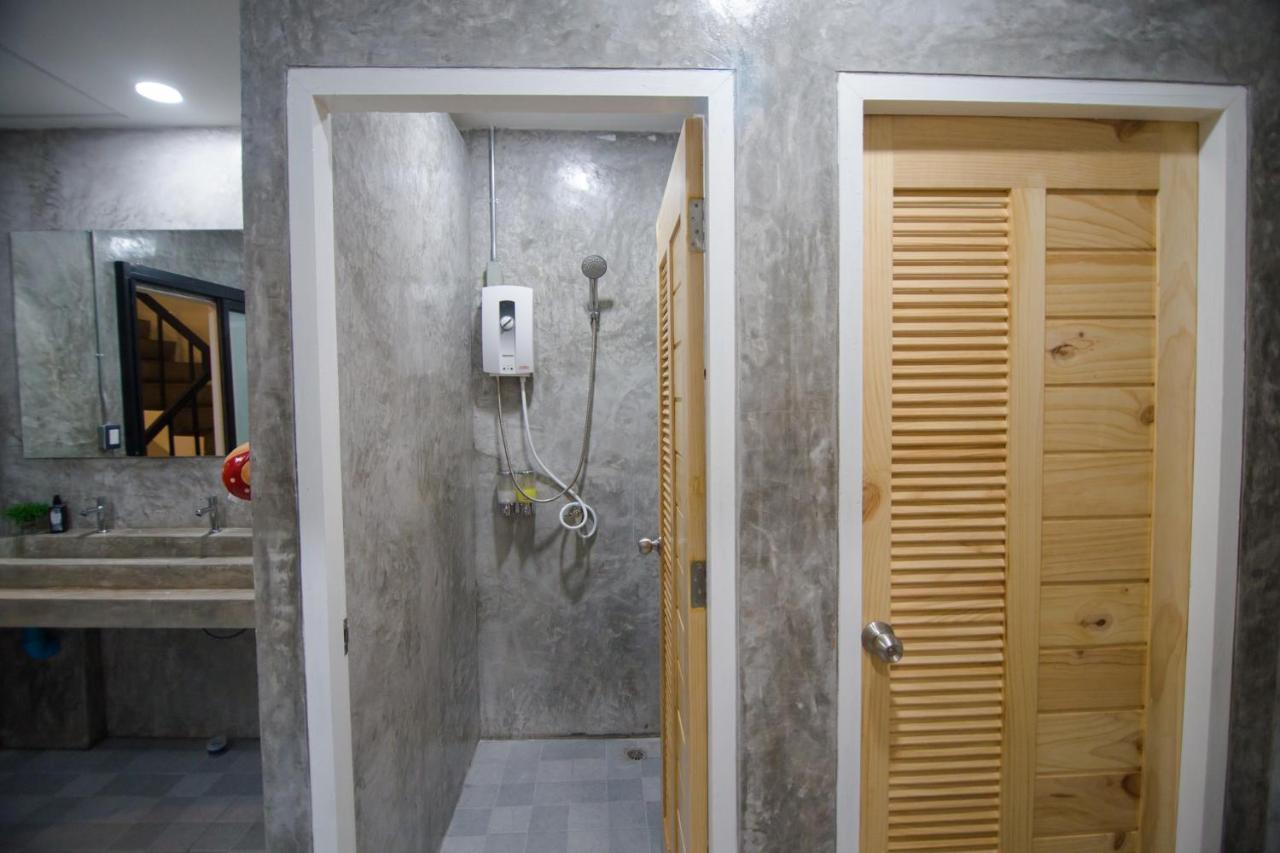 Suree House Hostel Чианг Рай Екстериор снимка